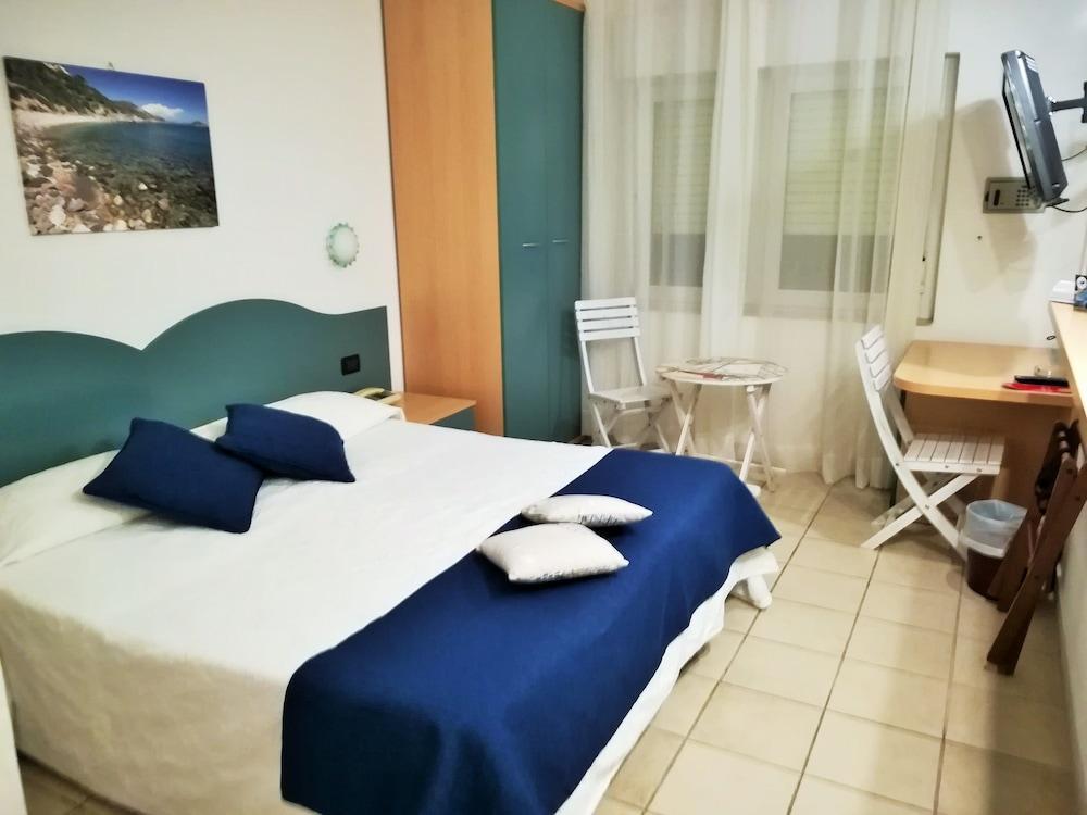 Hotel La Caletta Porto Santo Stefano  Exterior foto